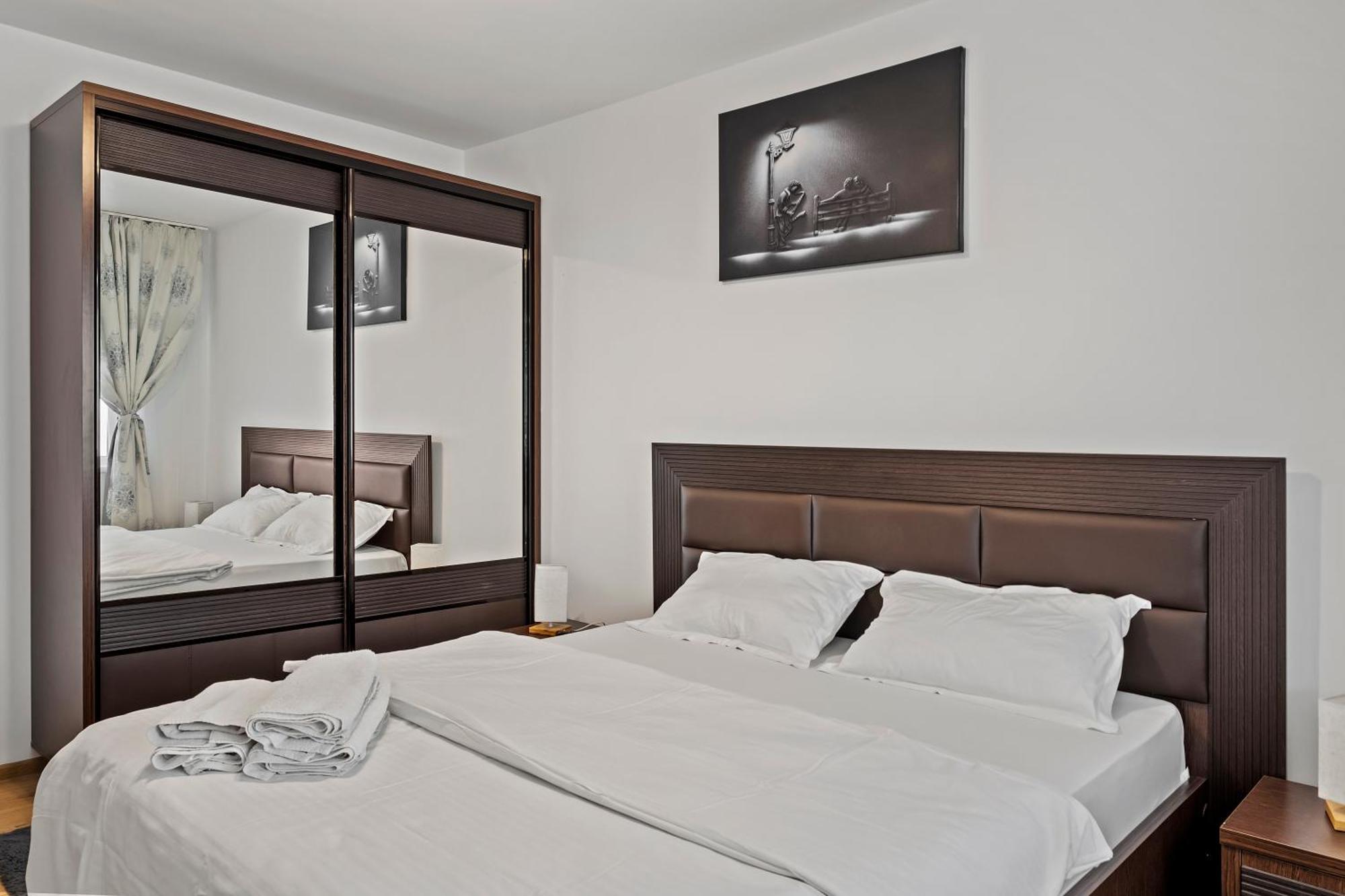 Apartament De Lux Drumul Taberei Бухарест Екстер'єр фото